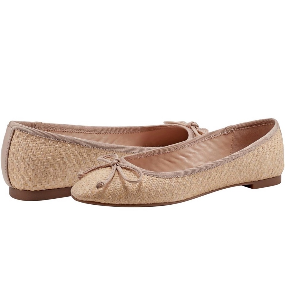 Trending Ballet Flats . Brand: Bandolino